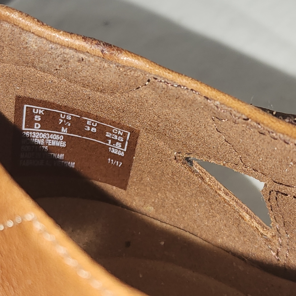 Clarks Collection Soft Cushion Womens Shoes Sz 7.5 Brown Leather Cut Out - Picture 7 of 8